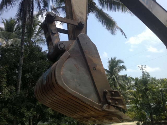 รถแบคโฮ CAT  320 - 1 เวอร์ชั่นวัน    สนใจติดต่อ 081 - 6079515