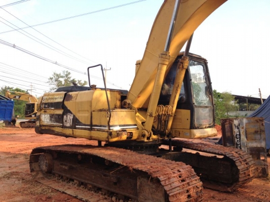 รถแบคโฮ CAT  320 - 1 เวอร์ชั่นวัน    สนใจติดต่อ 081 - 6079515