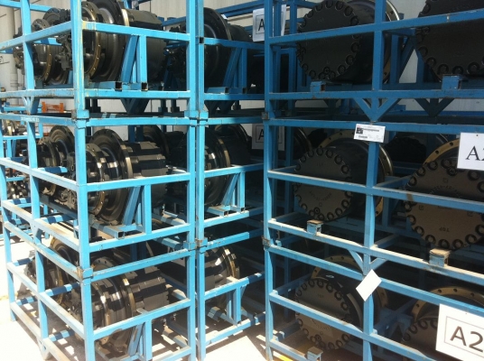 ตัวเดินKOMATSU PC200-7และ8