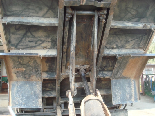 ขายรถ 6 ล้อ HINO WO4D 117 แรง กะบะเหล็กดั้มพ์ ยาง 825-16 เกียร์สั้นเดิม 6 เกียร์