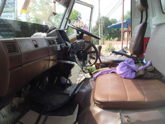 ขายรถ 6 ล้อ HINO WO4D 117 แรง กะบะเหล็กดั้มพ์ ยาง 825-16 เกียร์สั้นเดิม 6 เกียร์