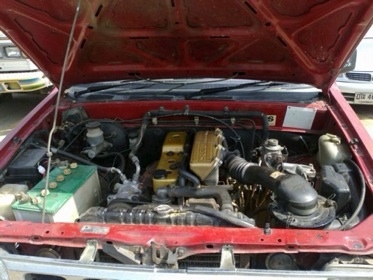 ISUZU มังกรทอง ปี95 ตอนเดียว สีแดง เครื่อง 90 แรงม้า ซัซซีสวย ห้องเครื่องเดิมๆ แอร์เย็น กระบะแม็กลายเนอร์ สีด้านเท่านั้นไม่ผุ ภายในครบ ตามสภาพ120,000