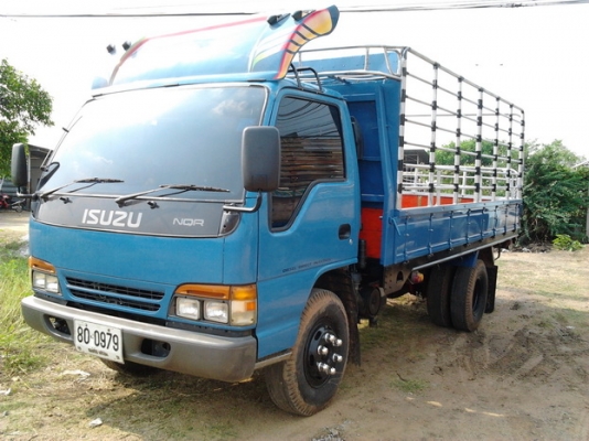 ***ขายแล้วครับขอบคุณ Truck2hand ขาย 6ล้อสวยๆ ISUZU NQR 120 (คัสซีใหญ่) ปี42 NQR66LX5 Tเครื่องเดิมๆ 4HF1 ฝาขาว แห้งจัด ไม่มีไอไม่มีเยิ้ม เกียร์เดิมๆ ช่วงล่างคัสซีสวย ไ่ม่ผุไม่บวม ไม่ดาม กระบะ4.5ม.คอกเหล็กสาดสีใหม่ พื้นเหล็กไม่ผุ ยางสวย6เส้น หัวบางเดิม ไม่เ