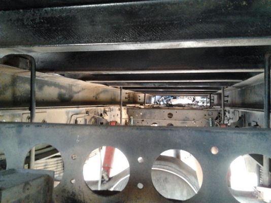 ***ขายแล้วครับขอบคุณ Truck2hand ขาย 6ล้อสวยๆ ISUZU NQR 120 (คัสซีใหญ่) ปี42 NQR66LX5 Tเครื่องเดิมๆ 4HF1 ฝาขาว แห้งจัด ไม่มีไอไม่มีเยิ้ม เกียร์เดิมๆ ช่วงล่างคัสซีสวย ไ่ม่ผุไม่บวม ไม่ดาม กระบะ4.5ม.คอกเหล็กสาดสีใหม่ พื้นเหล็กไม่ผุ ยางสวย6เส้น หัวบางเดิม ไม่เ