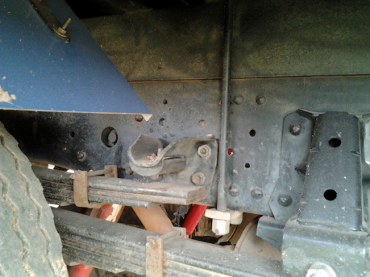 ***ขายแล้วครับขอบคุณ Truck2hand ขาย 6ล้อสวยๆ ISUZU NQR 120 (คัสซีใหญ่) ปี42 NQR66LX5 Tเครื่องเดิมๆ 4HF1 ฝาขาว แห้งจัด ไม่มีไอไม่มีเยิ้ม เกียร์เดิมๆ ช่วงล่างคัสซีสวย ไ่ม่ผุไม่บวม ไม่ดาม กระบะ4.5ม.คอกเหล็กสาดสีใหม่ พื้นเหล็กไม่ผุ ยางสวย6เส้น หัวบางเดิม ไม่เ