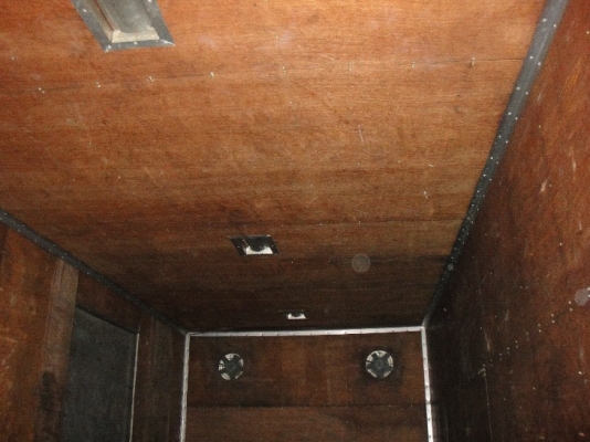 ขาย ISUZU NPR 115 แรง ตู้แห้ง 5 เมตร จดปี 36 ( ห้างแท้ ) ขาย ISUZU NPR 115 แรง ตู้แห้ง 5 เมตร จดปี 36 ( ห้างแท้ )