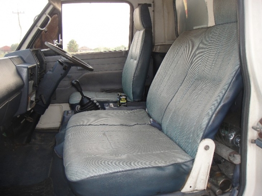 ขาย ISUZU NPR 115 แรง ตู้แห้ง 5 เมตร จดปี 36 ( ห้างแท้ ) ขาย ISUZU NPR 115 แรง ตู้แห้ง 5 เมตร จดปี 36 ( ห้างแท้ )