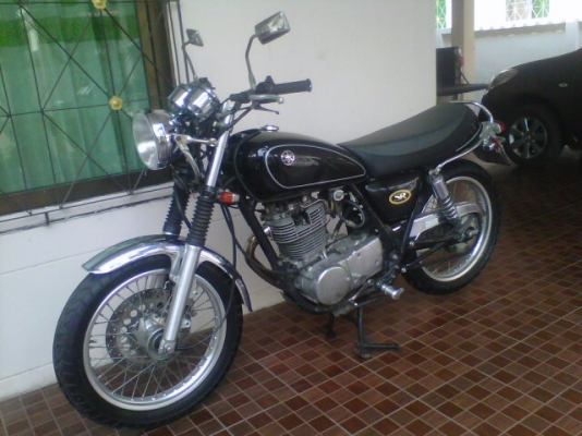 ***ขาย sr400 แนว castom ปีใหม่ลูกค้าเทรินมาซักคันคับ 67000 ลองดู ohm คอนหวัน **0858730704