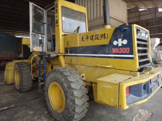 ขายด่วน  รถตัก KOMATSU  WA300- 1  พร้อมใช้งาน  สภาพดีมาก