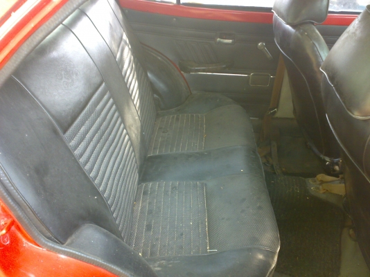 ขายด่วน รถโบราณ มิตซู แลนเซอร์ ท้ายแอล A72  ถูกกว่านี้มีอีกไหมครับ