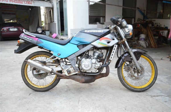 kawasaki victor 150cc สภาพใช้ไปทำงานทุกวัน ทะเบียนพร้อมโอนรถมีทะเบียน พร้อมโอน เครื่องเงียบ หรือ แลก รถกันครับ