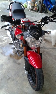 ขาย KEEWAY RKV200 สีแดง