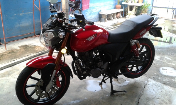 ขาย KEEWAY RKV200 สีแดง