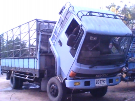 รถ ROCKY 175  แรง  เครื่องดี   ครัชชีใหญ่  เบรกทิพฟี่  พวงมาลัยเพาเวอร์  คอกเหล็ก