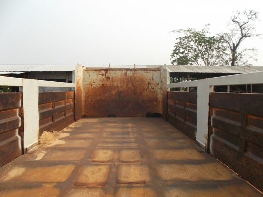 ขายด่วนรถสิบล้อหลงโบสองเผลาดรั้มเครื่อง6D16220แรงม้า