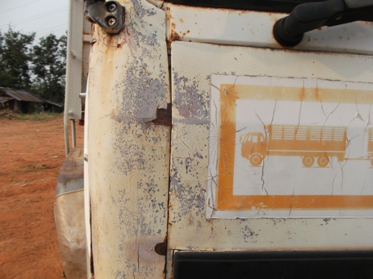 ขายด่วนรถสิบล้อหลงโบสองเผลาดรั้มเครื่อง6D16220แรงม้า