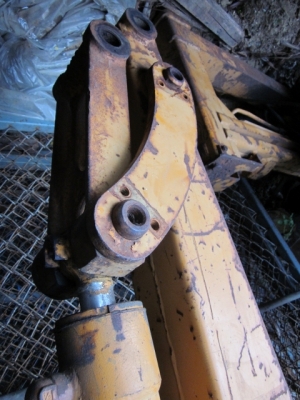 SALE!!!- ชุดบูมมือขุด รถหน้าตัก-หลังขุด พร้อมขาตั้ง KOMATSU มือสองจากญี่ปุ่น= 80,000 บาท