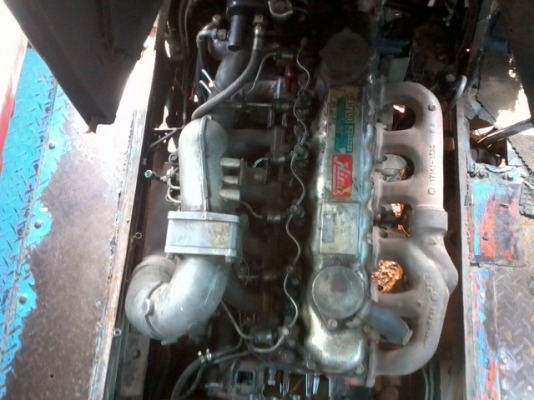 ขายรถบัส9เมตรคัชซีISUZUเครื่องEH700 รถใช้งานอยู่ ราคาคุยกันได้