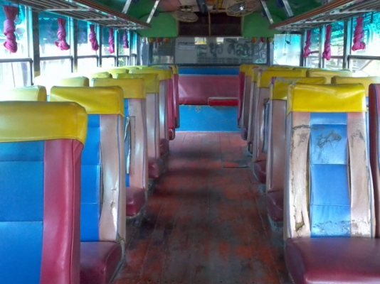 ขายรถบัส9เมตรคัชซีISUZUเครื่องEH700 รถใช้งานอยู่ ราคาคุยกันได้