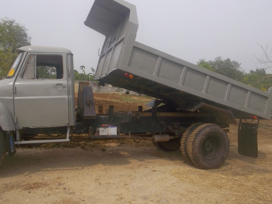 ขายรถหกล้อดั้มหัวยาวอีซุซุ/เครื่อง6BF/175 เฟืองท้ายJCM ครัทซีสวยตลอดเส้นเครื่องดีกระบะดั้มไม่ผุ/หัวมีผุตรงประตูบ้างรถใช้งานอยู่ปากช่อง