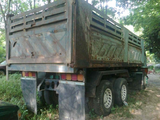10ล้อดั้ม ISUZU ROCK240ขาวทำฟ้าตัวหนังสือเล็กเครื่องส้ม 10ล้อดั้ม ISUZU ROCK240ขาวทำฟ้าตัวหนังสือเล็กเครื่องส้ม