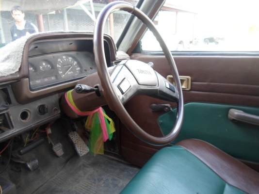 กระบะ โตโยต้า LN ม้ากระโดด ตาเดียว 75,000  เอกสารครบ