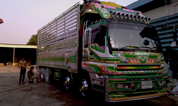 ขายรถบรรทุก12ล้อ　(จองแล้วครับ)