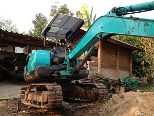 ขายรถขุดเล็ก KOMATSU PC30-7 สภาพพร้อมใช้ราคาเบาๆ