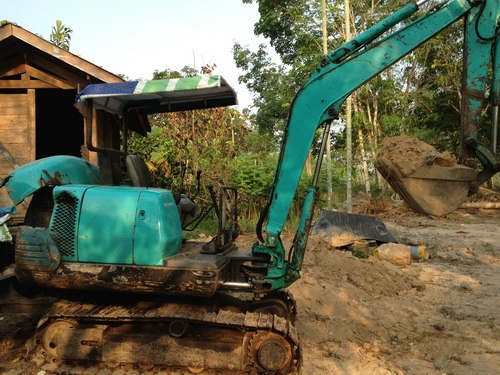 ขายรถขุดเล็ก KOMATSU PC30-7 สภาพพร้อมใช้ราคาเบาๆ