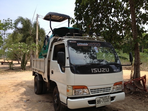 ขายรถ6 ล้อดั้ม 100แรงราคาเบาๆสภาพพร้อมใช้รถใช้งานอยู่ทุกวัน