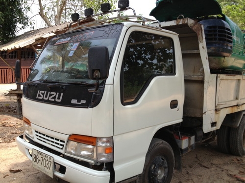 ขายรถ6 ล้อดั้ม 100แรงราคาเบาๆสภาพพร้อมใช้รถใช้งานอยู่ทุกวัน