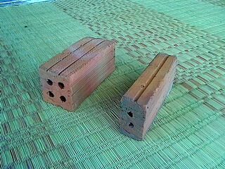 จำหน่ายอิฐมอญอัดเครื่องคุณภาพดี