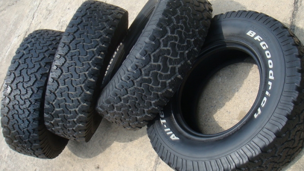 ขายยาง BF Goodrich Allterrain 265 75 r16 ปี09 ขายยาง BF Goodrich Allterrain 265 75 r16 ปี09