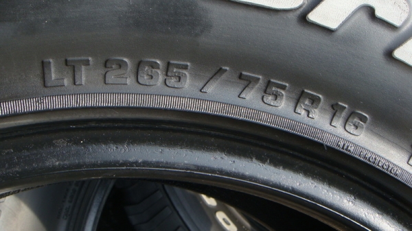 ขายยาง BF Goodrich Allterrain 265 75 r16 ปี09 ขายยาง BF Goodrich Allterrain 265 75 r16 ปี09