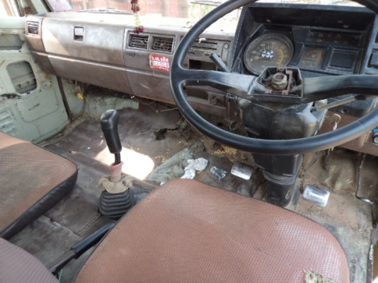 ขายรถ6ล้อฮีโน่ช่วงยาว5.50 117แรง สภาพดีราคาถูกๆๆพร้อมใช้งานคับ