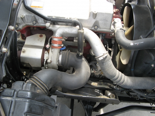 ขาย 6 ล้อ ฮีโน่เมก้า 150 แรง  4.30 ม. ปี 2009 สภาพดี เครื่องแน่น คัสซีสวย พร้อมใช้งาน ชมรถก่อนได้ครับ สนใจติดต่อได้ที่  081-9425443