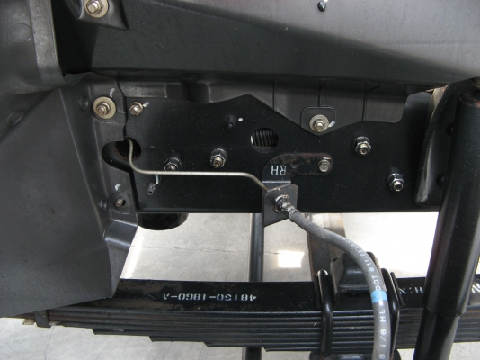 ขาย 6 ล้อ ฮีโน่เมก้า 150 แรง  4.30 ม. ปี 2009 สภาพดี เครื่องแน่น คัสซีสวย พร้อมใช้งาน ชมรถก่อนได้ครับ สนใจติดต่อได้ที่  081-9425443