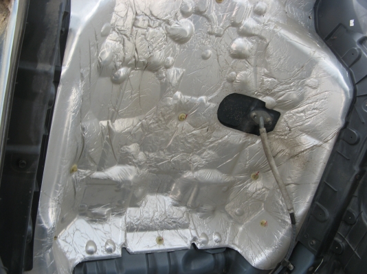 ขาย 6 ล้อ ฮีโน่เมก้า 150 แรง  4.30 ม. ปี 2009 สภาพดี เครื่องแน่น คัสซีสวย พร้อมใช้งาน ชมรถก่อนได้ครับ สนใจติดต่อได้ที่  081-9425443