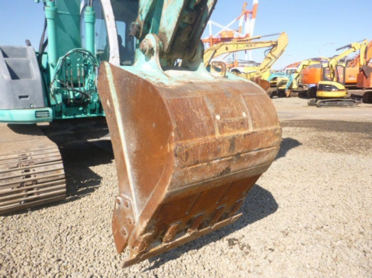 รถขุด Kobelco SK135SR อาร์มพิเศษ แทรค70 นำเข้าเองจากญี่ปุ่น