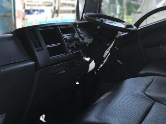 หัวรถอีซุซุMNR130