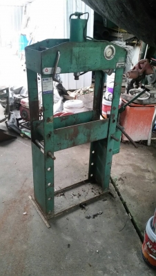 ขายแท่นอัดไฮโดรลิค