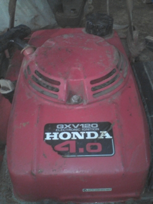 เครื่องยนต์ตัดหญ้าแบบรถเข็น ยี่ห้อ HonDa รุ่น GXV 120 เครื่องยนต์ตัดหญ้าแบบรถเข็น ยี่ห้อ HonDa รุ่น GXV 120