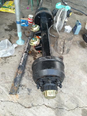 ขายครับเพลาMAGแท้ลูกปืนใหญ่เบรคใหญ่สภาพใหม่พร้อมแหนบ+ถังลม+วาว ราคา27000ต่อรองได้ 0988500292