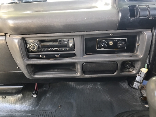 ขาย6ล้อสั้นNKRรถห้างแท้ปี46 หัวน้ำเงินเครื่อง100แรงโทโบ กระบะคาร์โก้พร้อมหลังคายาว3.20เมตร ขาย6ล้อสั้นNKRรถห้างแท้ปี46 หัวน้ำเงินเครื่อง100แรงโทโบ กระบะคาร์โก้พร้อมหลังคายาว3.20เมตร