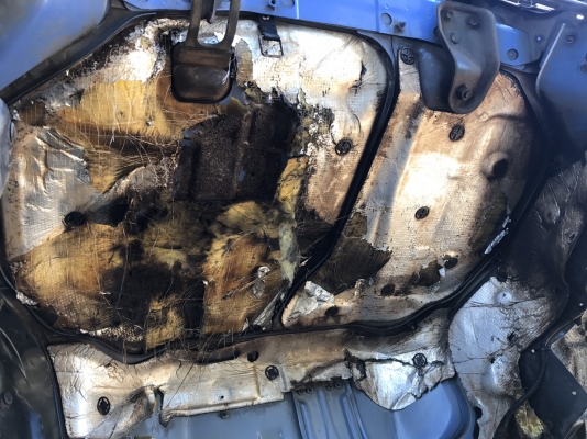 ขาย6ล้อสั้นNKRรถห้างแท้ปี46 หัวน้ำเงินเครื่อง100แรงโทโบ กระบะคาร์โก้พร้อมหลังคายาว3.20เมตร ขาย6ล้อสั้นNKRรถห้างแท้ปี46 หัวน้ำเงินเครื่อง100แรงโทโบ กระบะคาร์โก้พร้อมหลังคายาว3.20เมตร