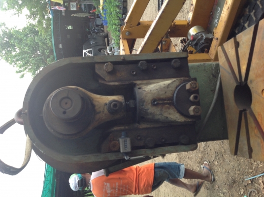 แท่นอัดไฮดรอลิค(แท่าปั้ม)