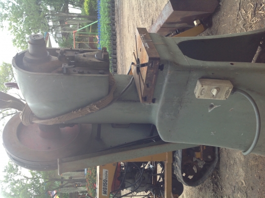 แท่นอัดไฮดรอลิค(แท่าปั้ม)