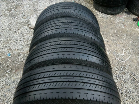 ขายยาง 215/65R16 บริดสโตน ดูราวิส ปี16 ดอกยางหนาเต็มสดไม่มีปะจำนวน 1 ชุด