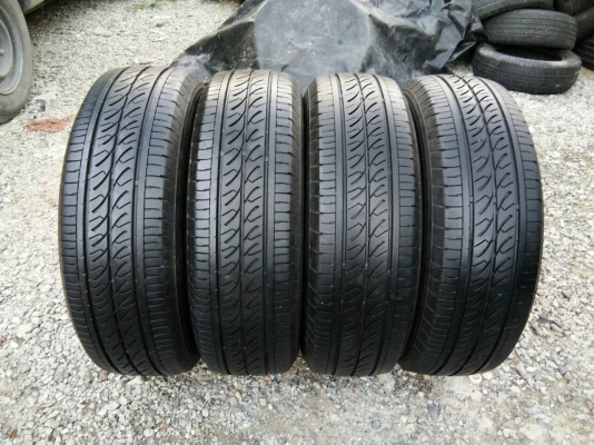 ขายยาง 205/70R15 ไฟร์สโตน ปี16 ดอกยางเต็มหนาสดไม่มีปะจำนวน 1 ชุด