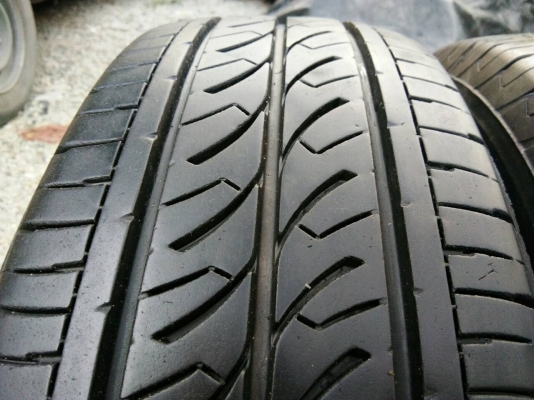 ขายยาง 205/70R15 ไฟร์สโตน ปี16 ดอกยางเต็มหนาสดไม่มีปะจำนวน 1 ชุด